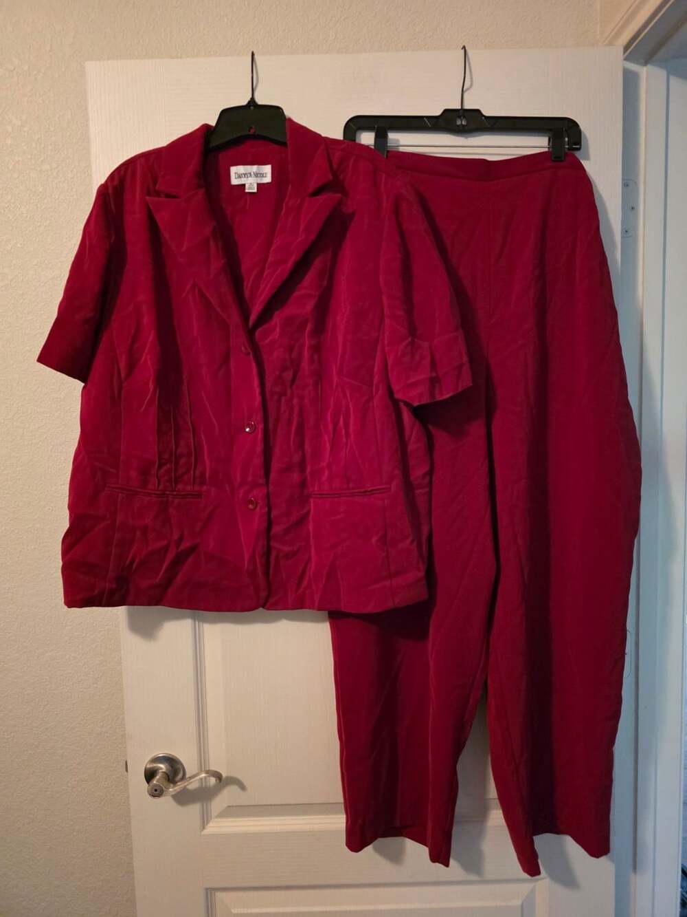 Danny & Nicole Short Sleeve Red Blazer and Pants Two Piece Suit Set Size 16